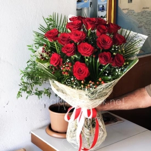 Manavgat Florist - 17 Red Roses Bouquet