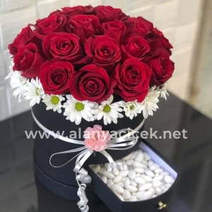  Manavgat Flower - 25 Rose Almond Candy in Box