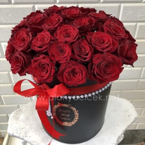  Manavgat Florist - 25 Roses in Cylinder Box