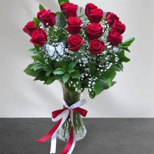  Manavgat Flower - 15 Red Roses in a Vase